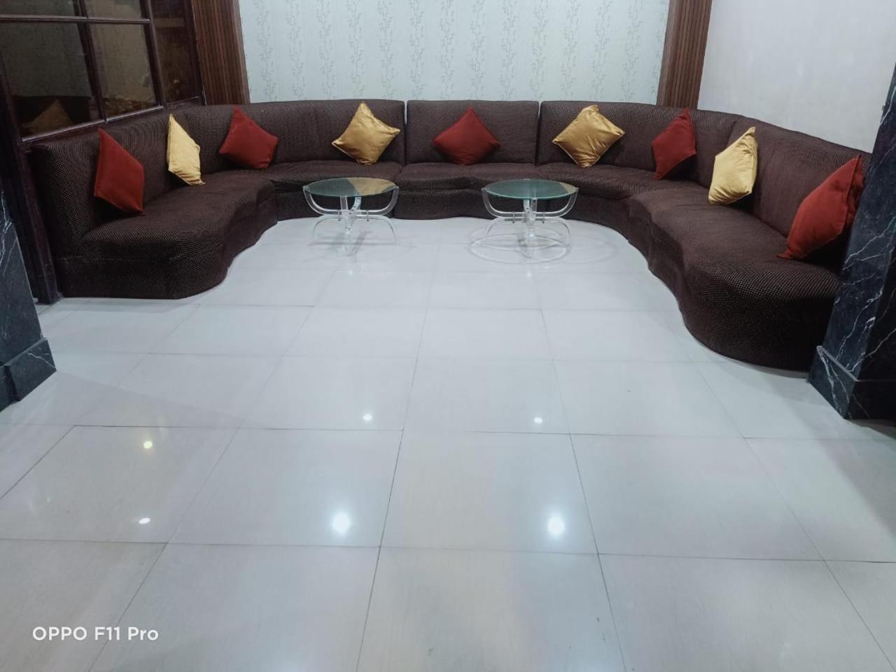 Hotel Ambassador Inn Гвалиор Экстерьер фото